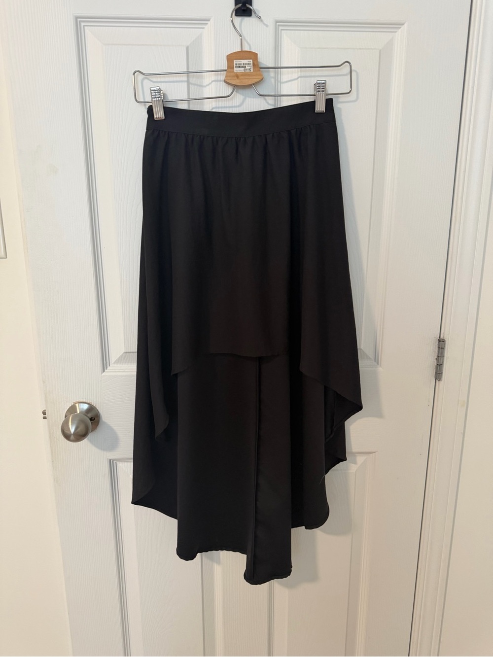 Dynamite Black High-Low Skirt with Zipper